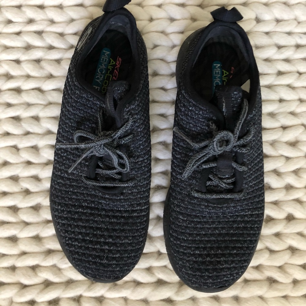 Skechers memory foam sneakers black
